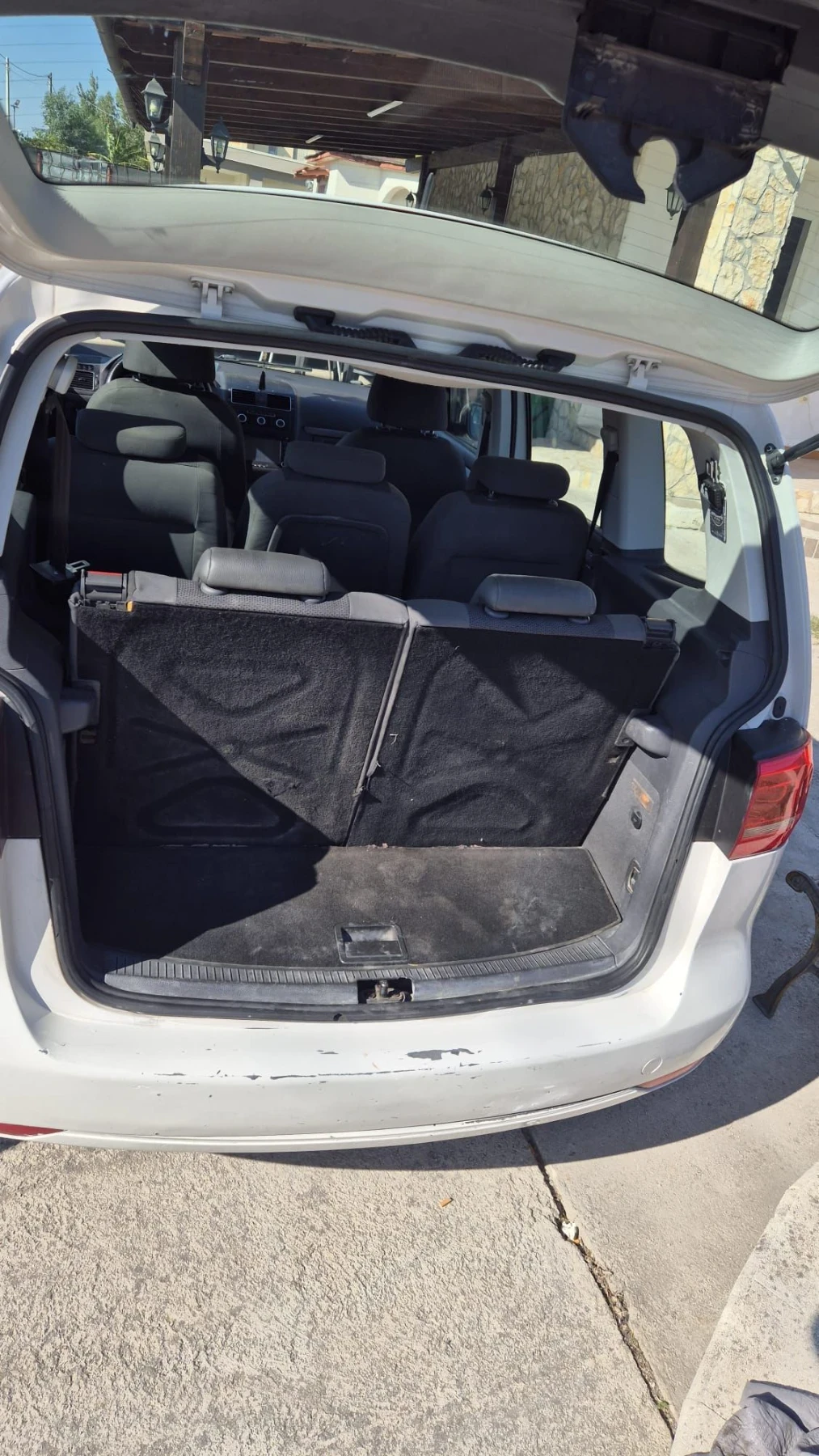 VW Touran, снимка 2 - Автомобили и джипове - 56377012