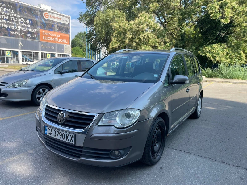 VW Touran 2.0 TDI 140 ps, 7 местен, снимка 1 - Автомобили и джипове - 46691456