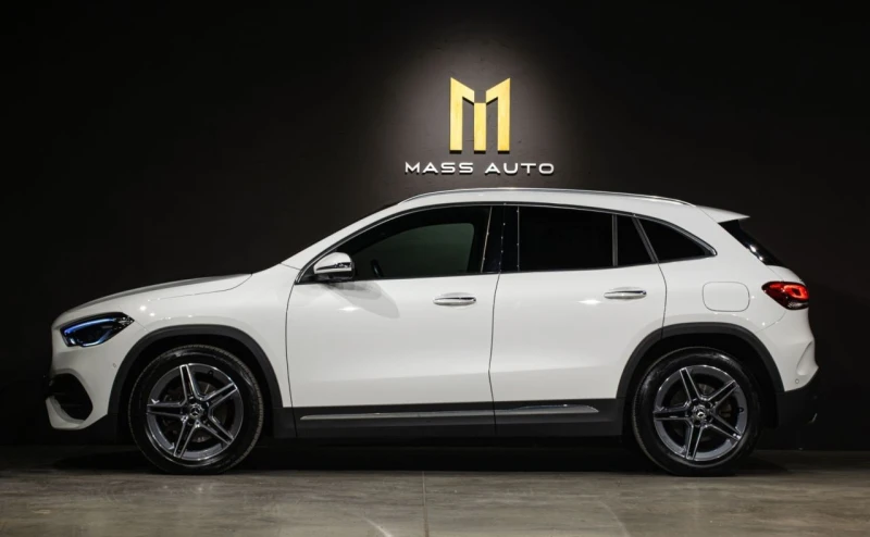 Mercedes-Benz GLA 220 d/4Matic/AMG/360/Multibeam/Панорама/Memory/, снимка 3 - Автомобили и джипове - 50404719