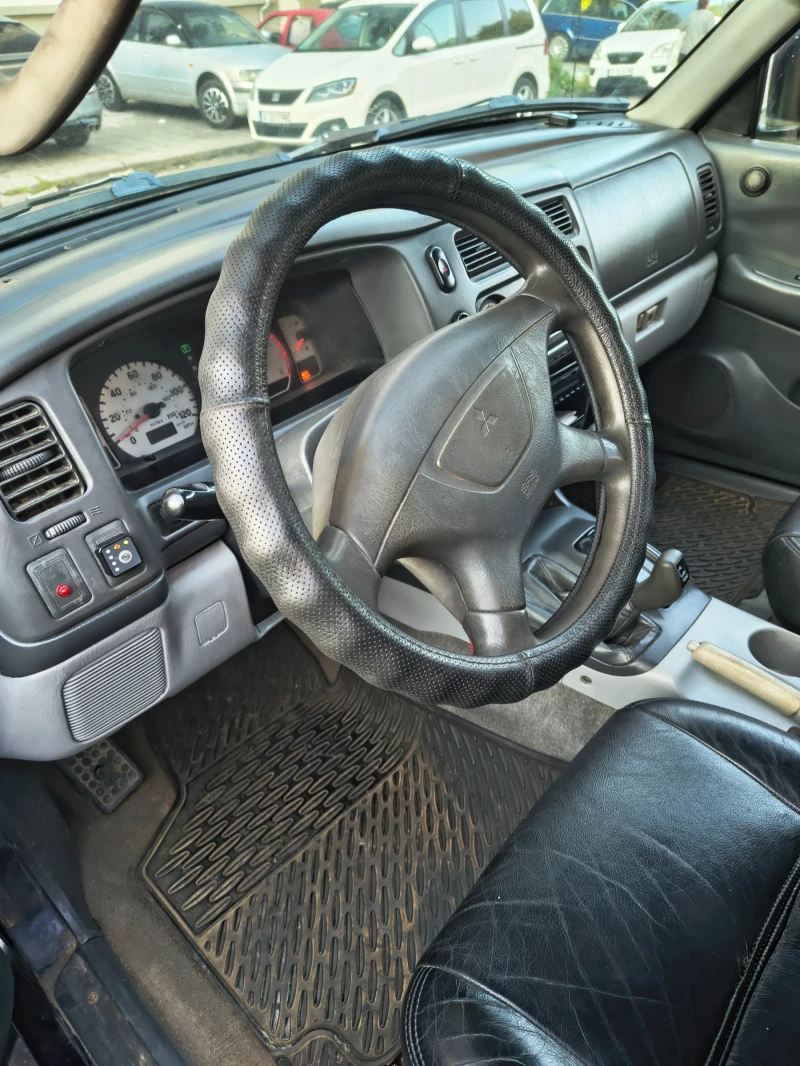 Mitsubishi Pajero sport Монтеро, снимка 8 - Автомобили и джипове - 52514802
