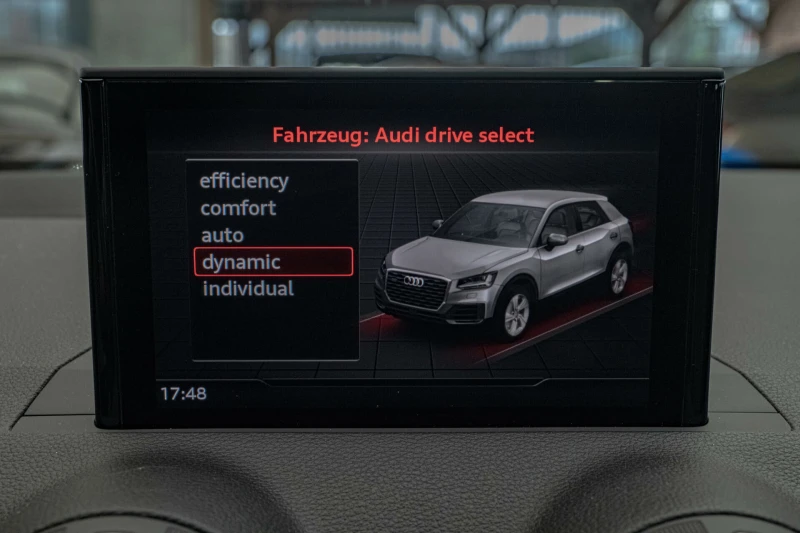 Audi Q2 SQ2/2.0TFSI/Quattro/Bang&Olufsen/Подгрев/Ambient, снимка 15 - Автомобили и джипове - 51172779