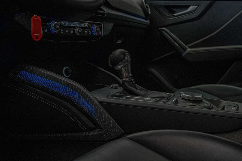 Audi Q2 SQ2/2.0TFSI/Quattro/Bang&Olufsen/Подгрев/Ambient, снимка 8 - Автомобили и джипове - 51172779