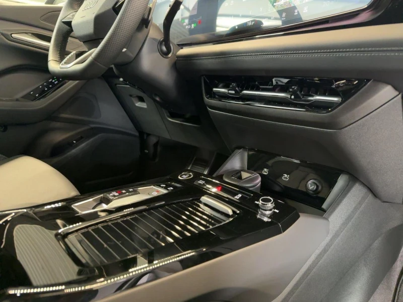 Audi Q6 55 E-TRON/QUATTRO/MATRIX/360/, снимка 11 - Автомобили и джипове - 52332609