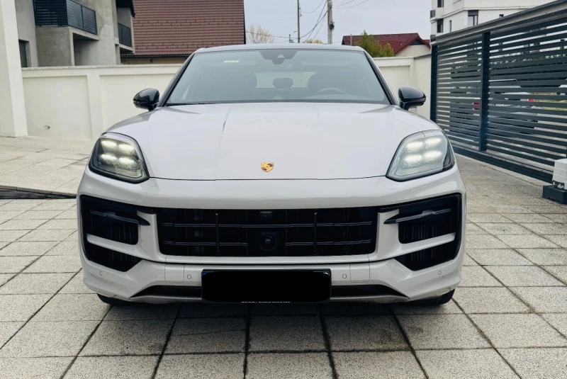 Porsche Cayenne Coupe 3.0 V6 E-Hybrid, снимка 2 - Автомобили и джипове - 52398692