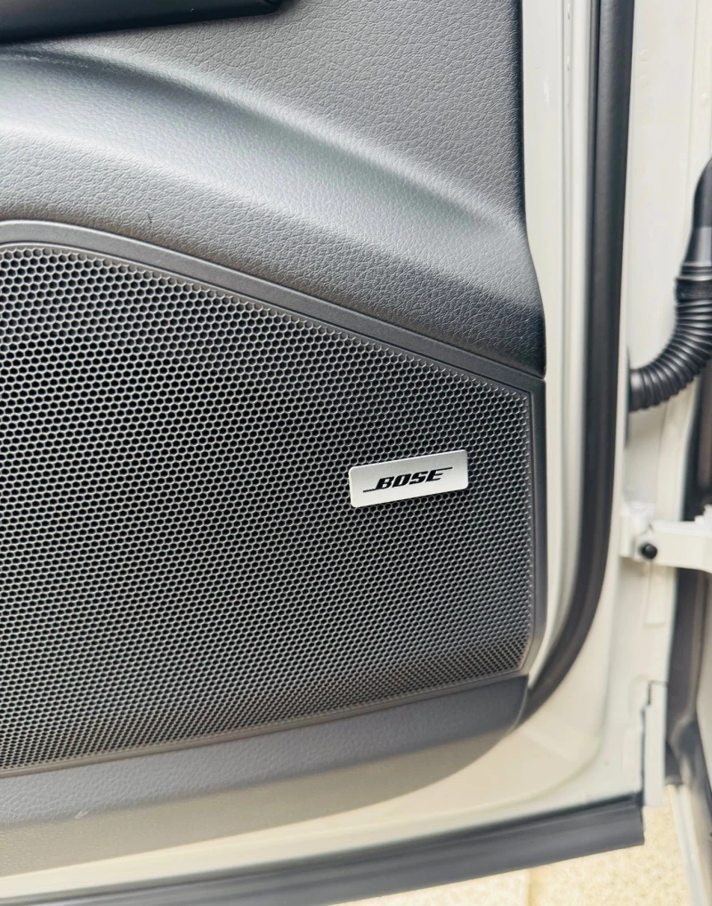 Porsche Cayenne Coupe 3.0 V6 E-Hybrid, снимка 13 - Автомобили и джипове - 52398692