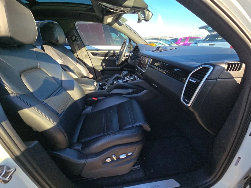 Porsche Cayenne, снимка 9 - Автомобили и джипове - 53382797