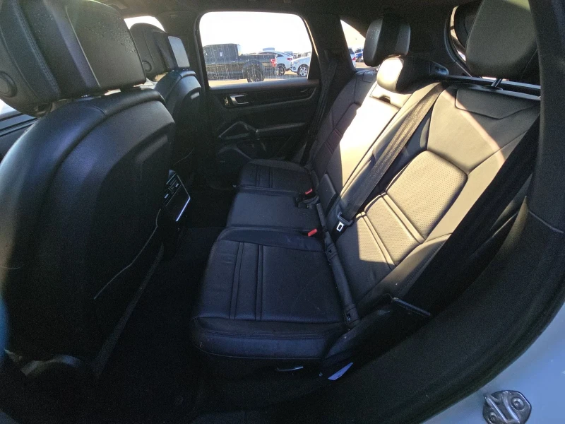 Porsche Cayenne, снимка 14 - Автомобили и джипове - 53382797