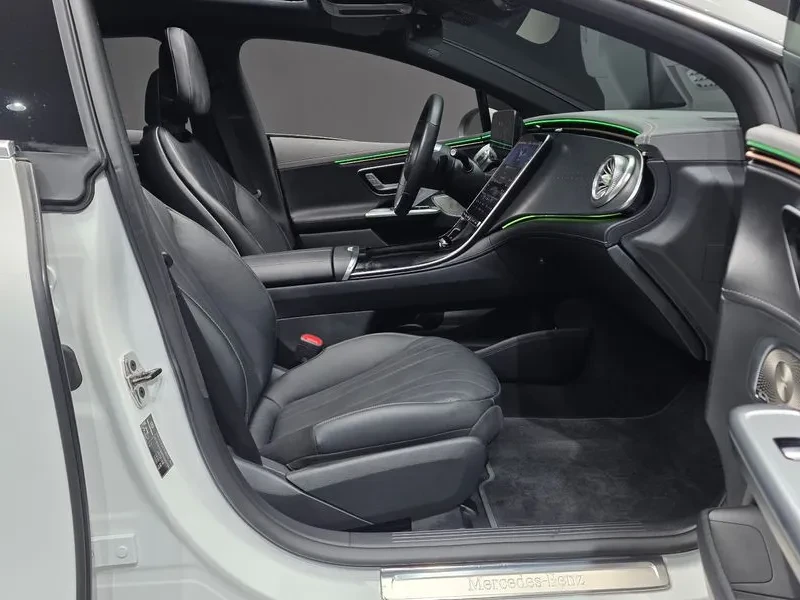 Mercedes-Benz EQE 350 4MATIC, снимка 11 - Автомобили и джипове - 55009801