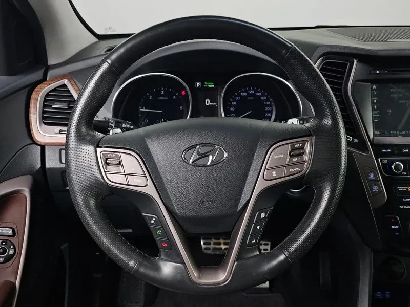 Hyundai Santa fe 2.0 CRDi 4WD - САМО 30% АВАНС, снимка 15 - Автомобили и джипове - 56021749