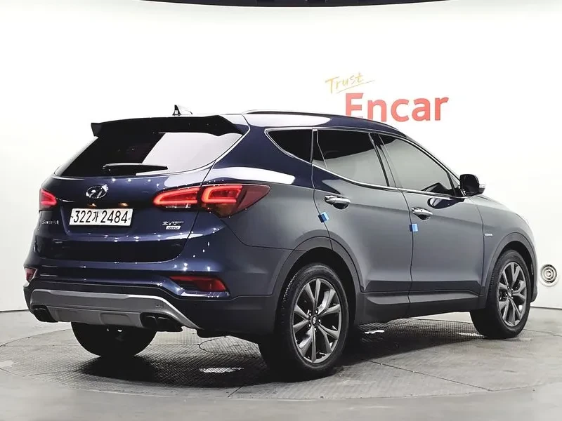 Hyundai Santa fe 2.0 CRDi 4WD - САМО 30% АВАНС, снимка 2 - Автомобили и джипове - 56021749