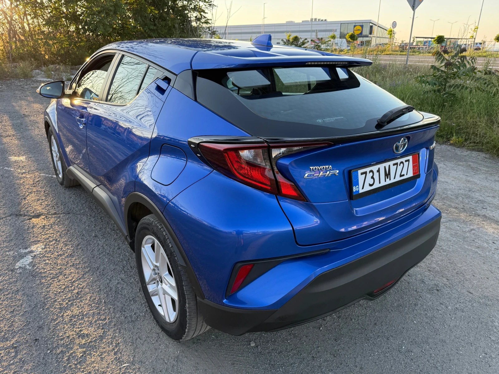 Toyota C-HR 1.8 hybrid facelift  - изображение 5