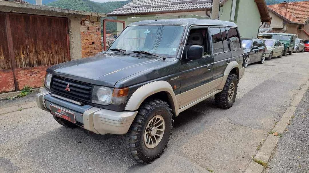 Mitsubishi Pajero 2.5 - изображение 3