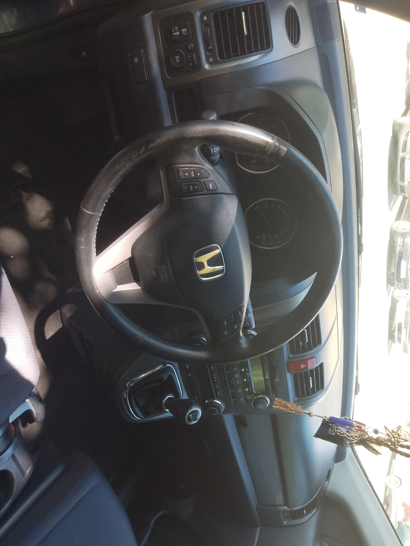 Honda Cr-v 2.2i CTDI 140 к.с 4х4 - изображение 8