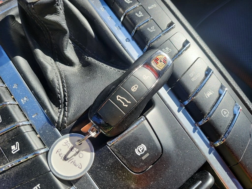 Porsche Macan * S * CARFAX * БЕЗ ПЪРВОНАЧАЛНА ВНОСКА - изображение 8