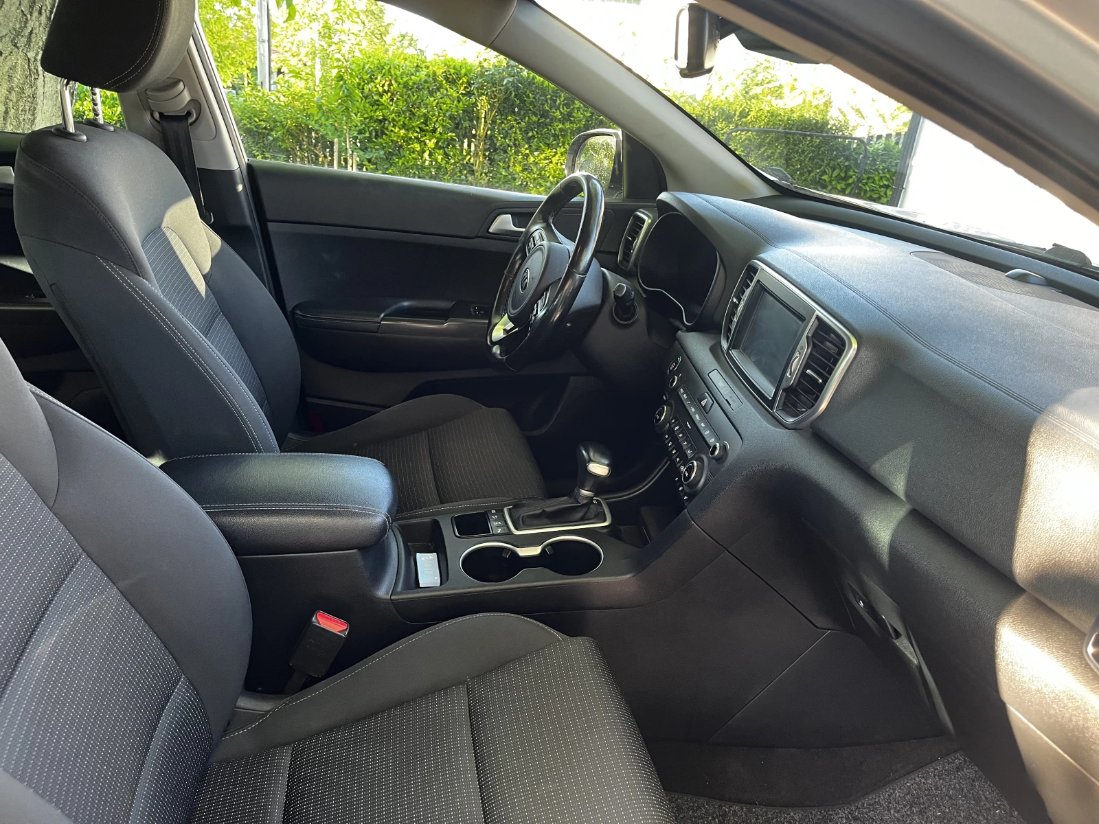 Kia Sportage 1.6 Turbo AWD/4x4 - изображение 8