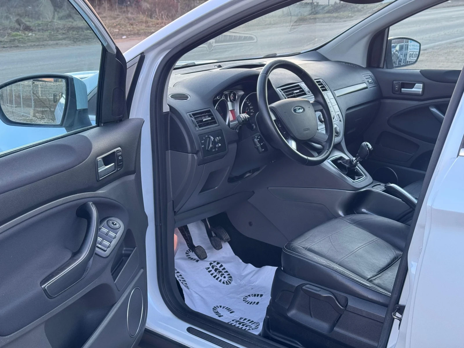 Ford Kuga 2.0DTCI 136k.s 4x4 ПАНОРАМА - изображение 9