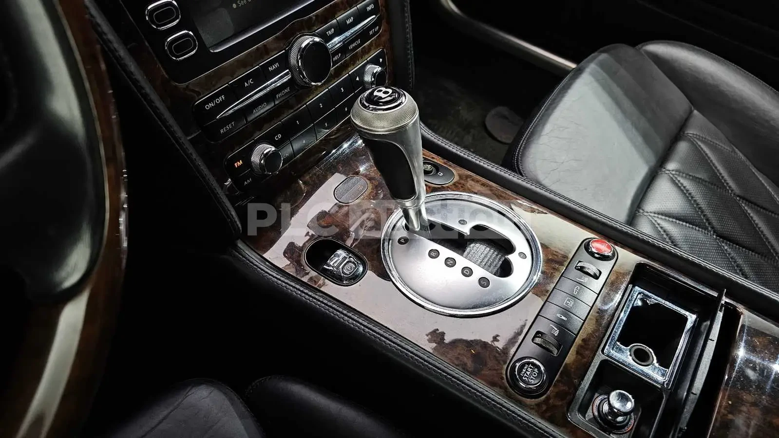 Bentley Flying Spur ВЪЗДУХ/V12/ЛИЗИНГ ОТ 232 ЕВРО , снимка 8 - Автомобили и джипове - 54091287