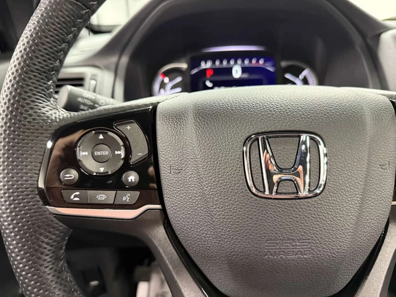 Honda Passport * Touring * АВТОКРЕДИТ БЕЗ ПЪРВОНАЧАЛНА ВНОСКА* , снимка 16 - Автомобили и джипове - 54805201