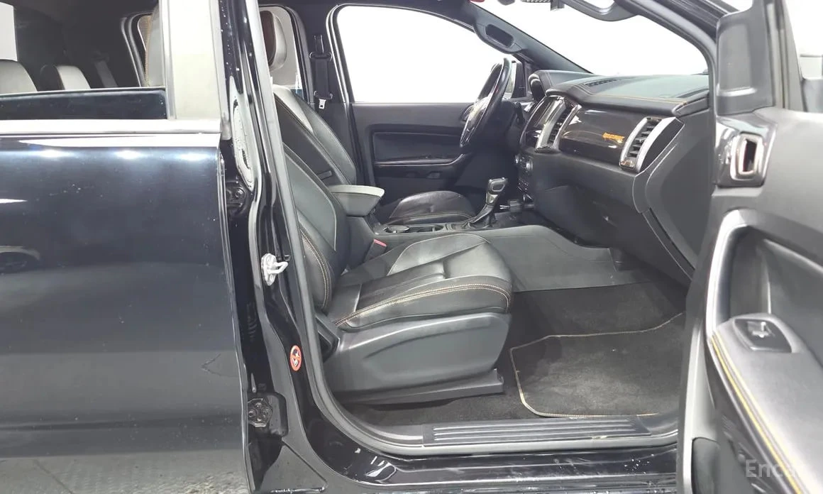 Ford Ranger WILDTRAK| КАМЕРА| ПОДГРЕВ| КОЖЕН САЛОН, снимка 10 - Автомобили и джипове - 54914085
