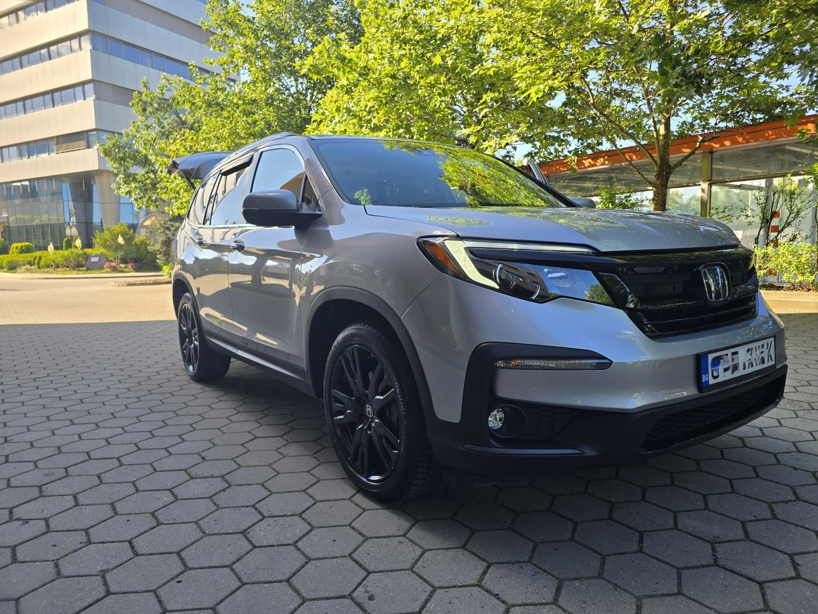 Honda Pilot Special Edition AWD 7+ 1, снимка 2 - Автомобили и джипове - 54934386