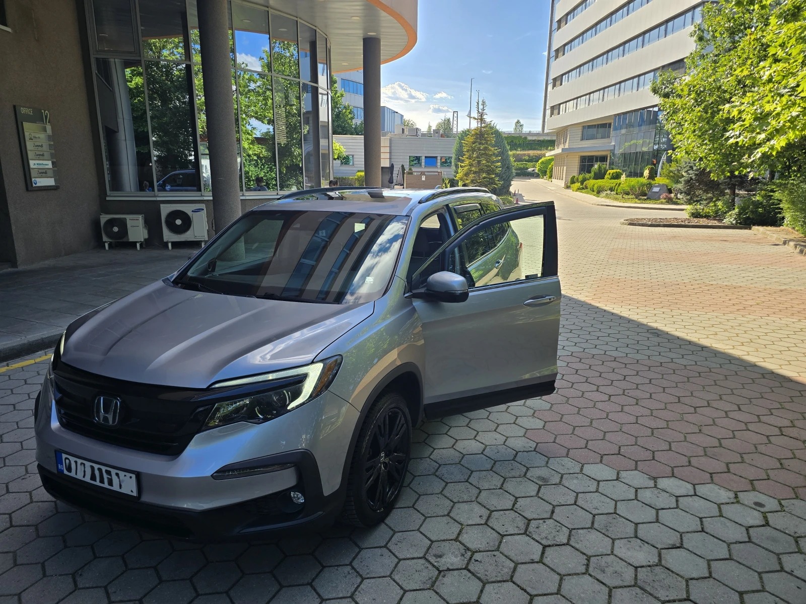 Honda Pilot Special Edition AWD 7+ 1, снимка 3 - Автомобили и джипове - 54934386