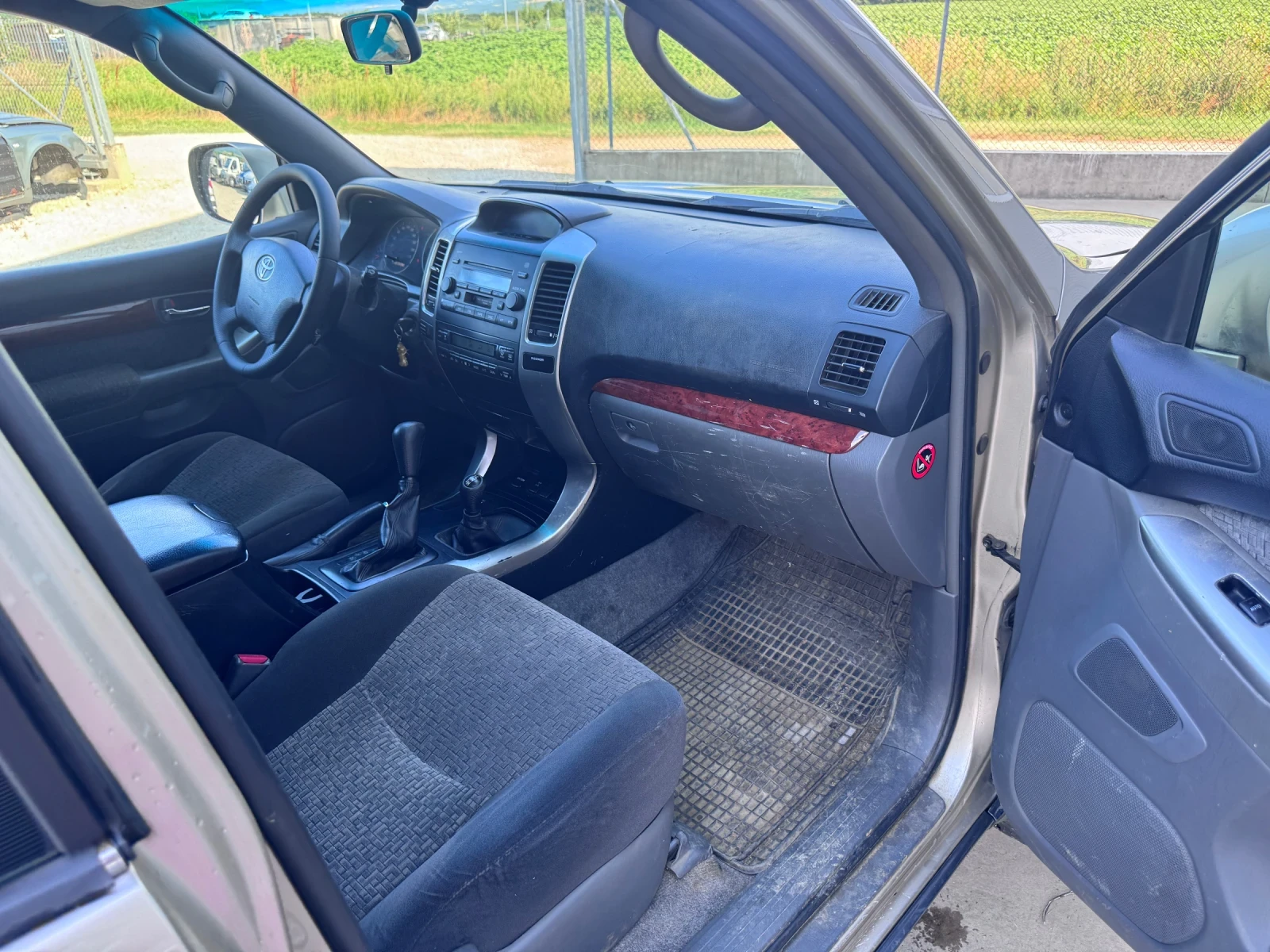 Toyota Land cruiser АВТОМАТ, снимка 12 - Автомобили и джипове - 55136644