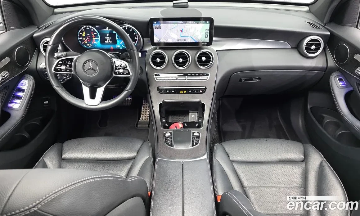 Mercedes-Benz GLC 300 AMG LINE | COUPE | 4MATIC, снимка 8 - Автомобили и джипове - 55589060