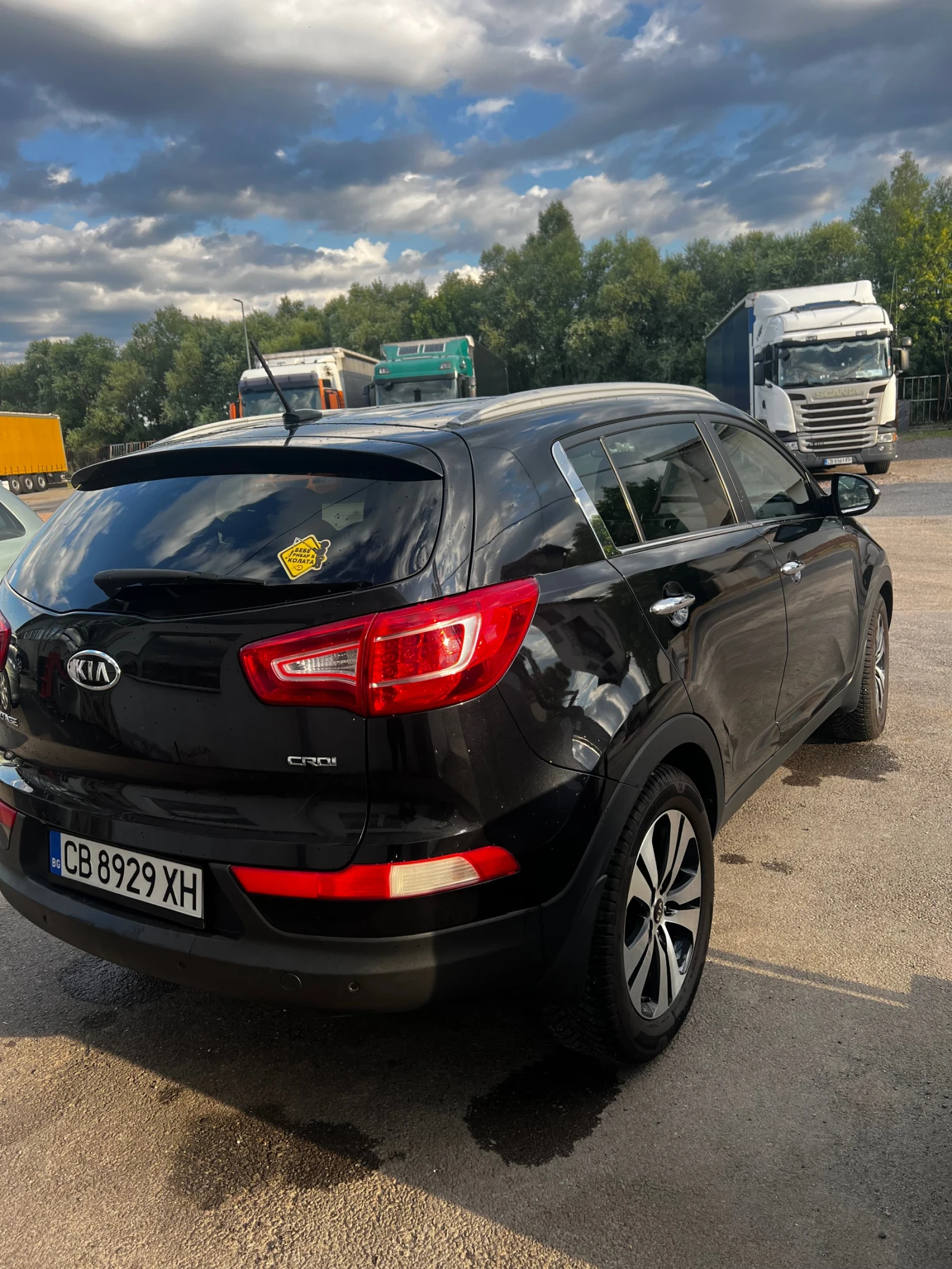 Kia Sportage, снимка 6 - Автомобили и джипове - 55595002
