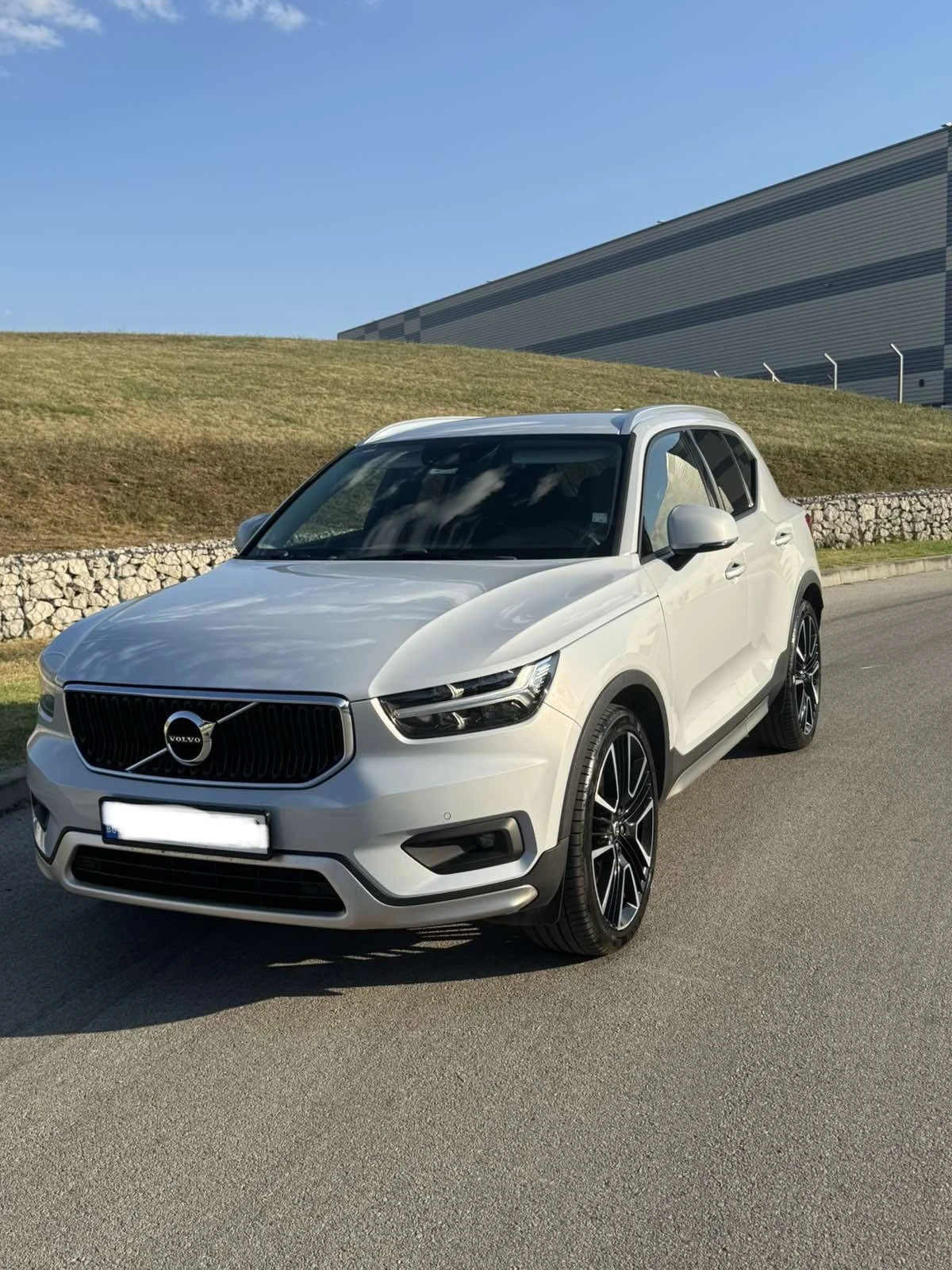 Volvo XC40 D3, снимка 4 - Автомобили и джипове - 55615853