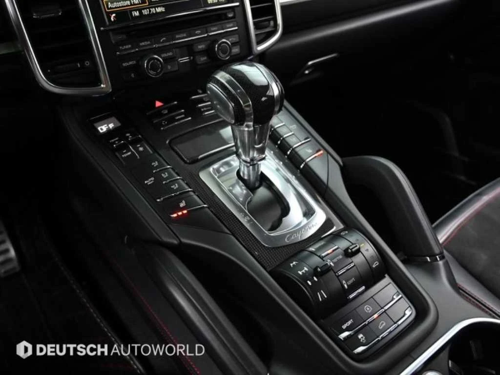 Porsche Cayenne GTS* ЕЛ. БАГАЖНИК* ЛЮК* КРАЙНА ЦЕНА, снимка 9 - Автомобили и джипове - 55983886