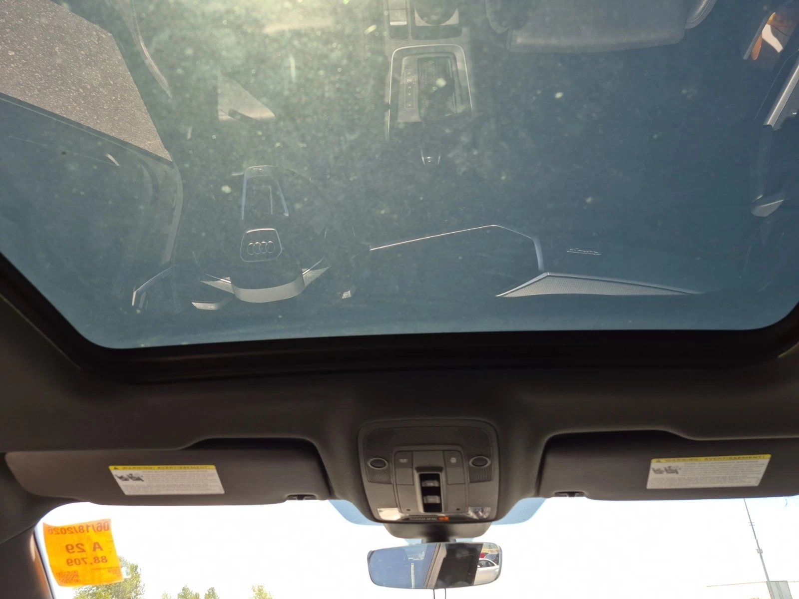 Audi Q3  Technik / Distronic / B&O / CARFAX / Автокредит, снимка 14 - Автомобили и джипове - 55986661