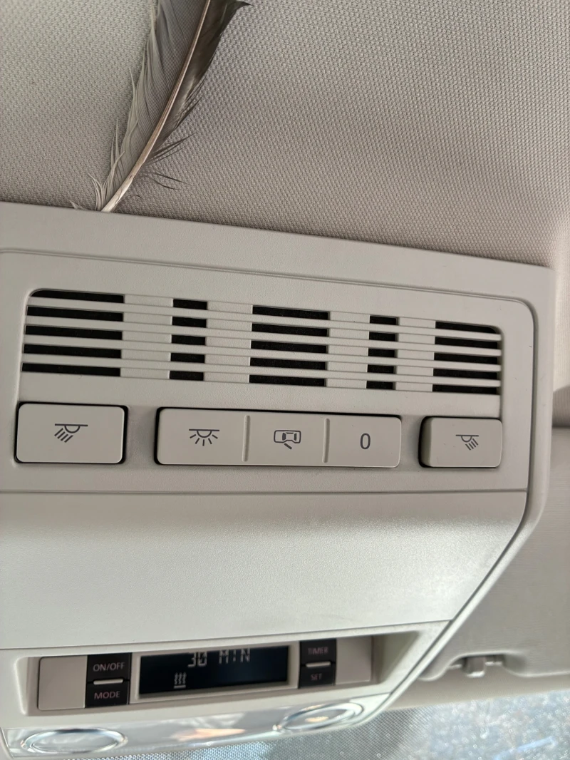 VW Multivan Т5 facelift, снимка 5 - Бусове и автобуси - 52794474