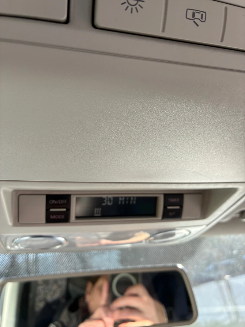 VW Multivan Т5 facelift, снимка 6 - Бусове и автобуси - 52794474