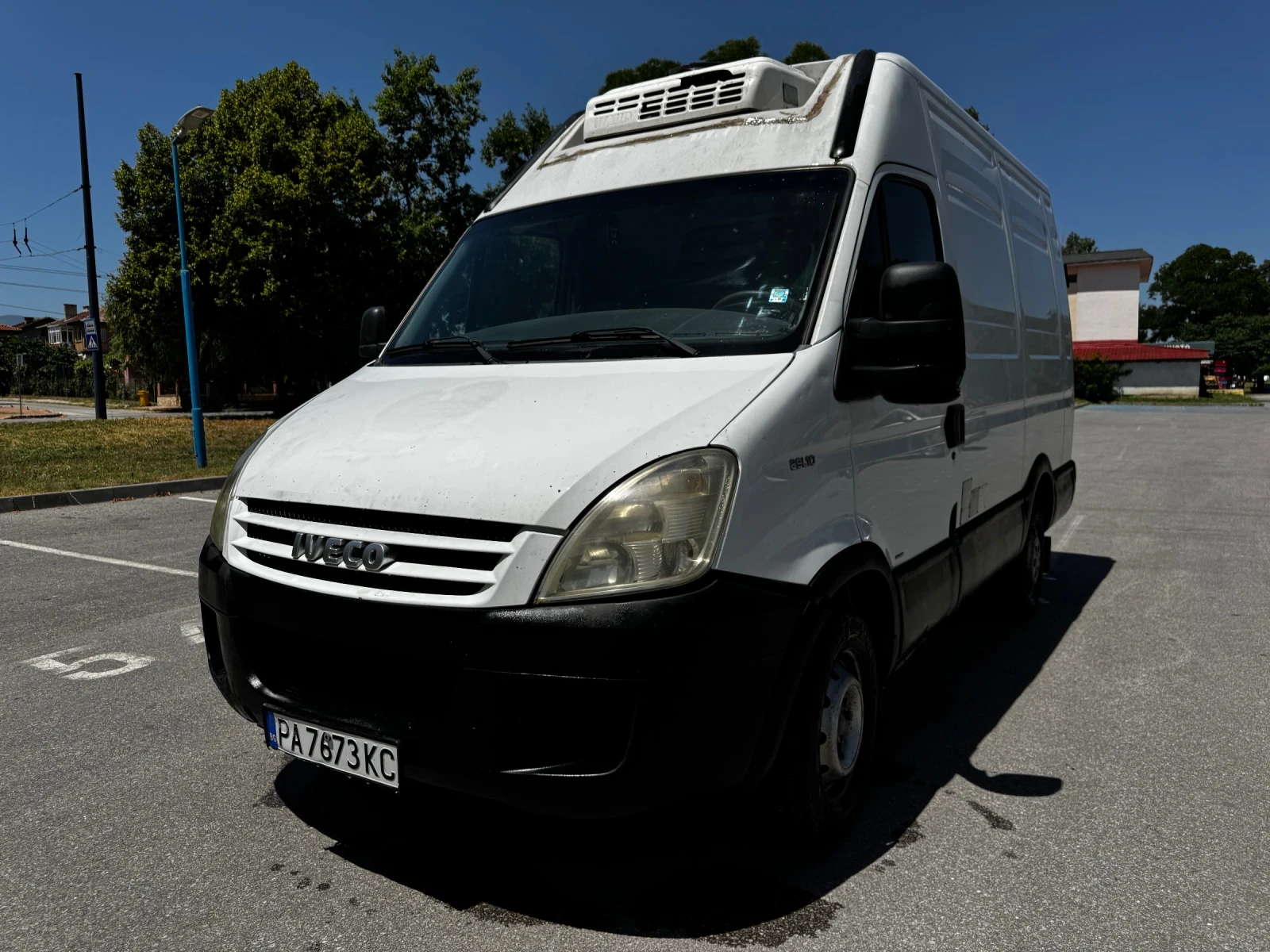 Iveco Daily Хладилен 2.3 HPI, снимка 5 - Бусове и автобуси - 55086944