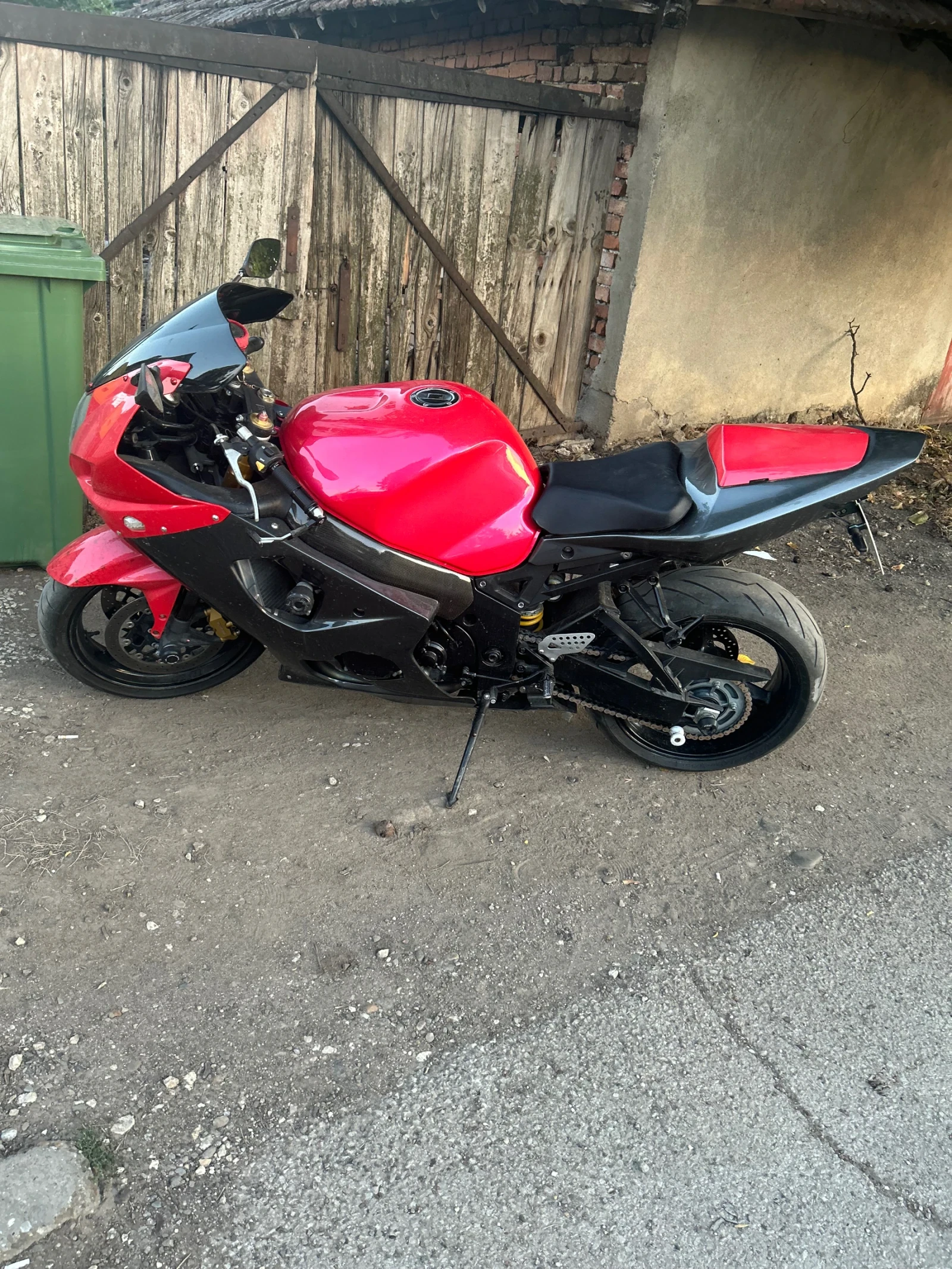 Suzuki Gsxr 1000 K4 - изображение 3