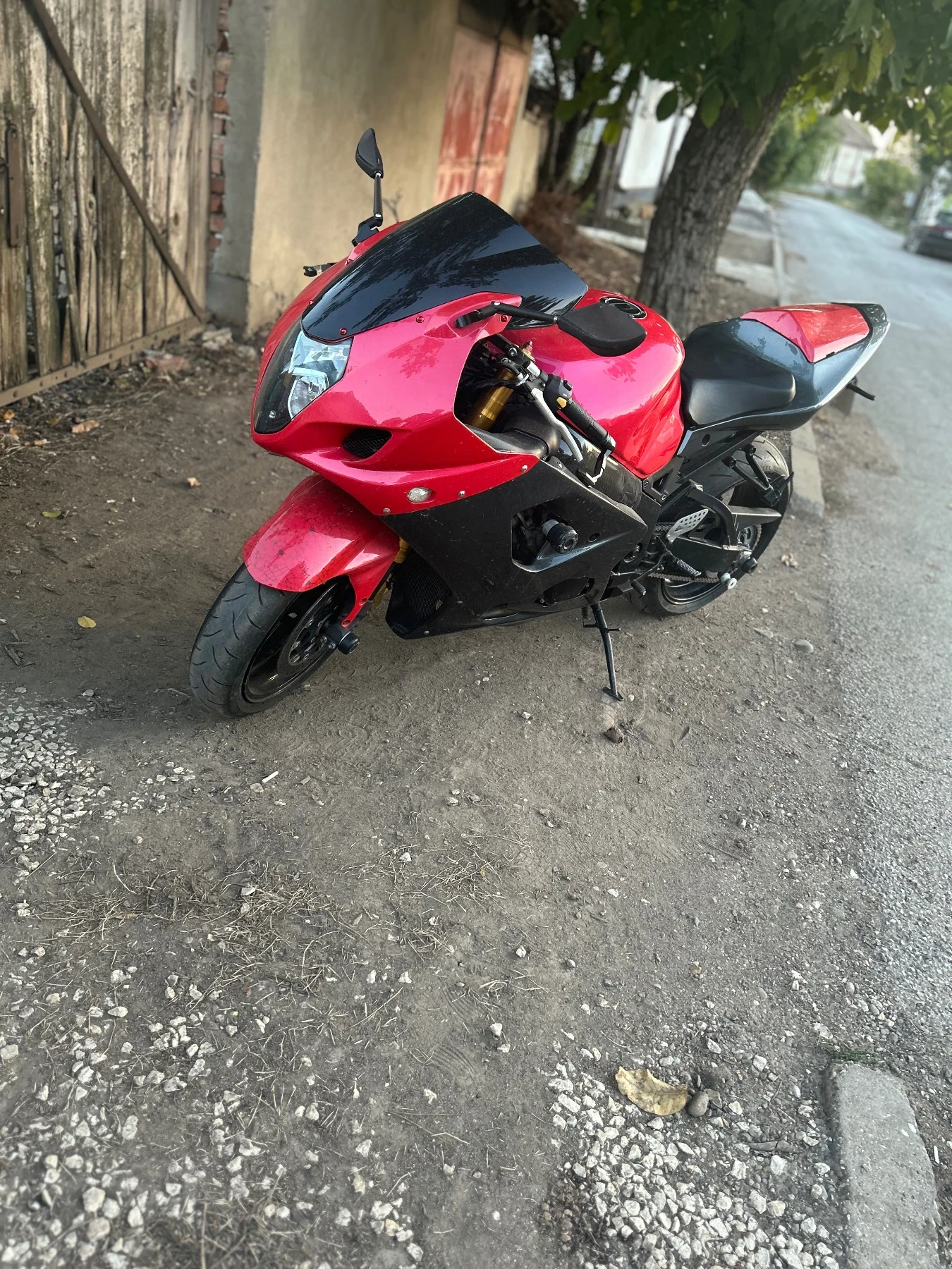 Suzuki Gsxr 1000 K4 - изображение 2