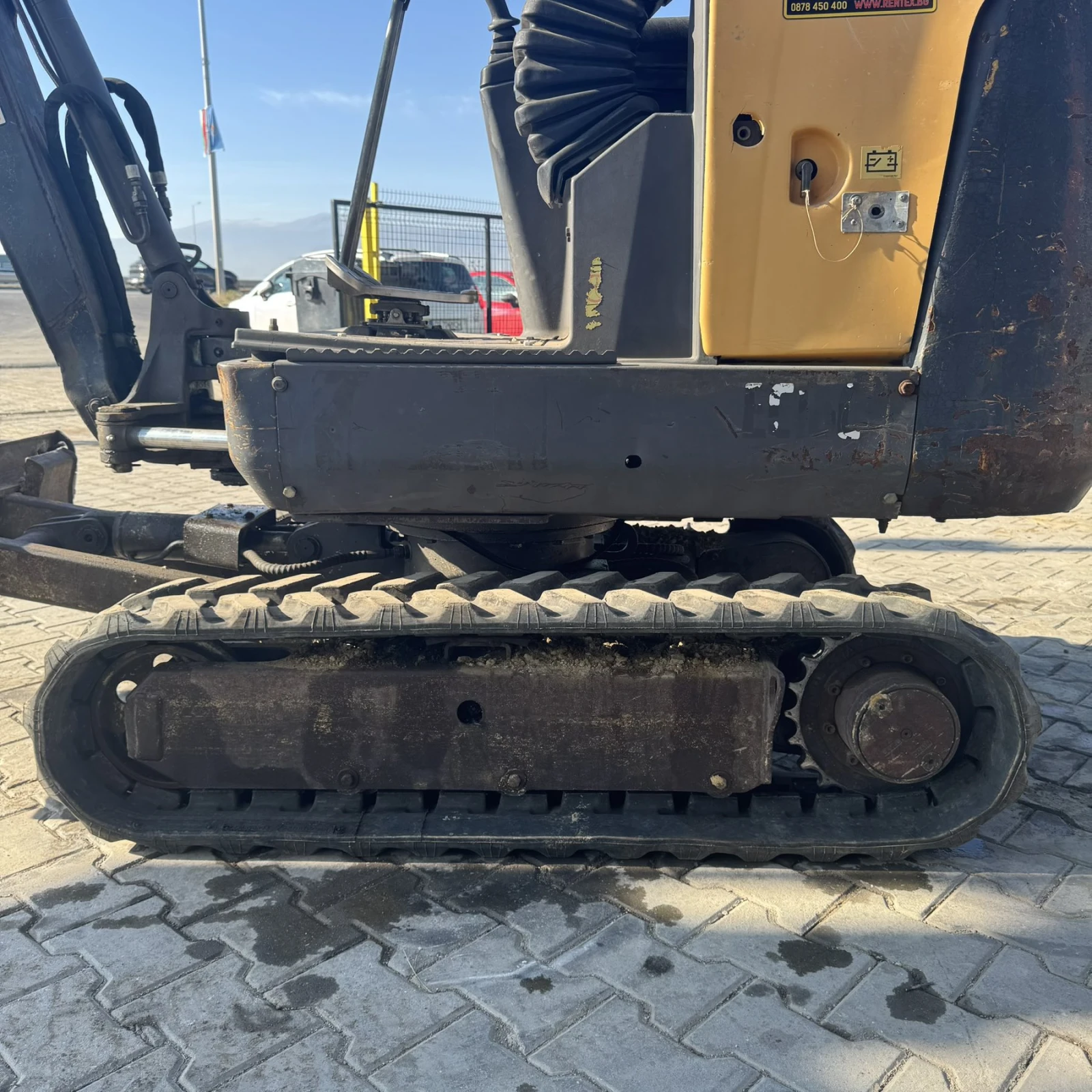 Багер Volvo EC18C 2011, снимка 13 - Индустриална техника - 56612040