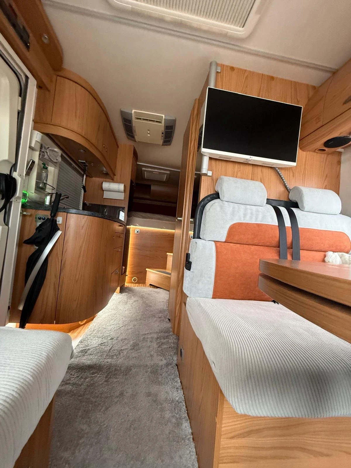 ������ Burstner Aviano 675 ��������� | Mobile.bg � ����������� 17