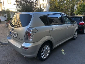 Toyota Corolla verso 1.8* Газ * Bluetooth * Камера * Мултиволан *  | Auto.bg — изображение 10