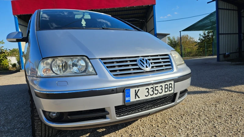 VW Sharan 1.9 TDI - BUSINESS - 4 MOTION, снимка 3 - Автомобили и джипове - 47610148