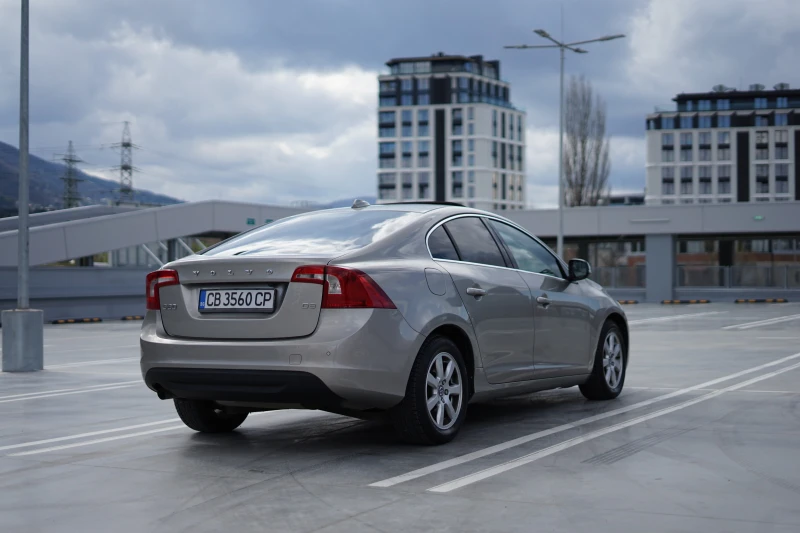 Volvo S60 D3, снимка 6 - Автомобили и джипове - 47727012