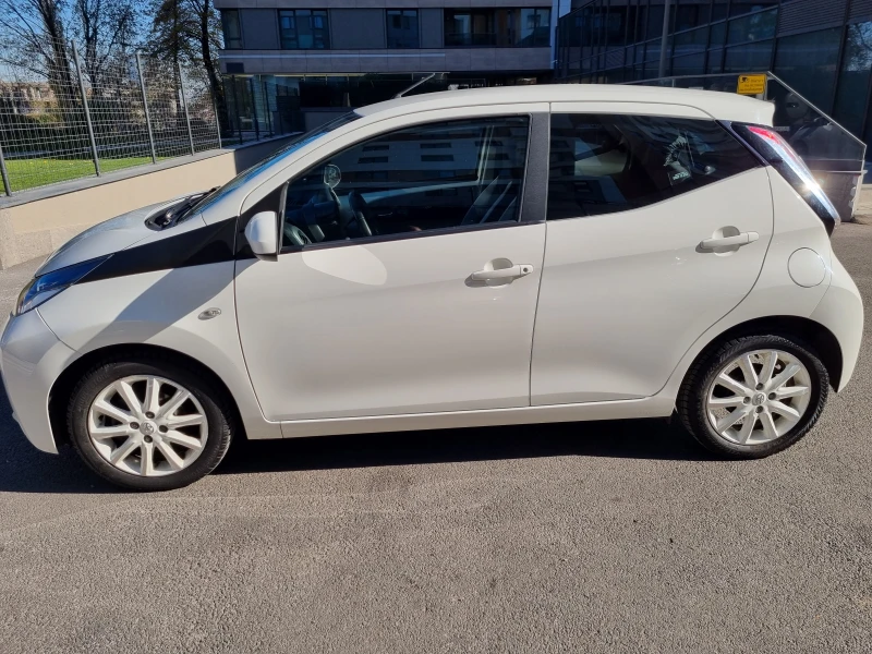 Toyota Aygo, снимка 1 - Автомобили и джипове - 47925305