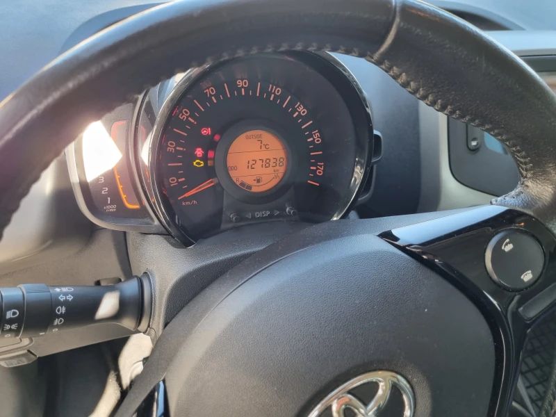 Toyota Aygo, снимка 6 - Автомобили и джипове - 47925305