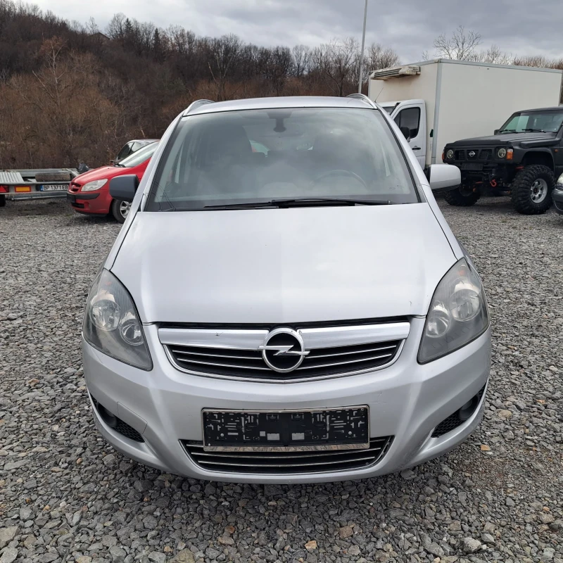 Opel Zafira 1.9 klima, снимка 2 - Автомобили и джипове - 48417187