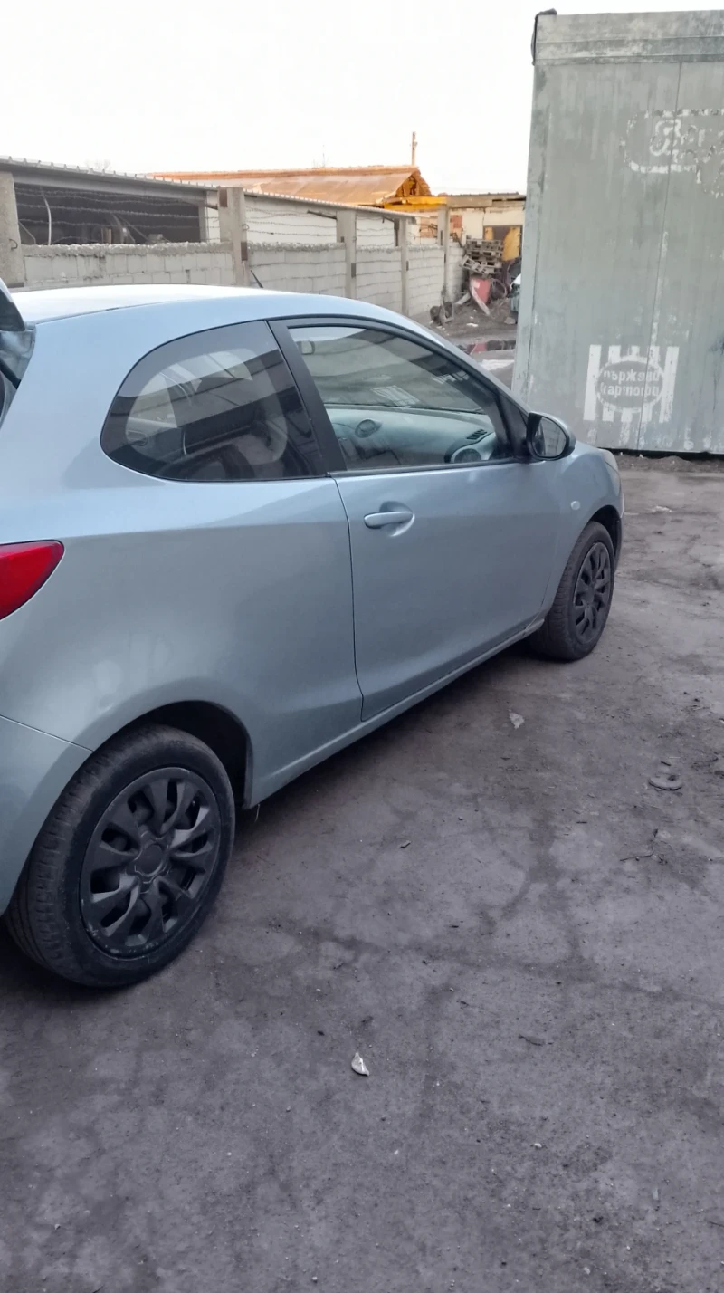 Mazda 2, снимка 5 - Автомобили и джипове - 49279040