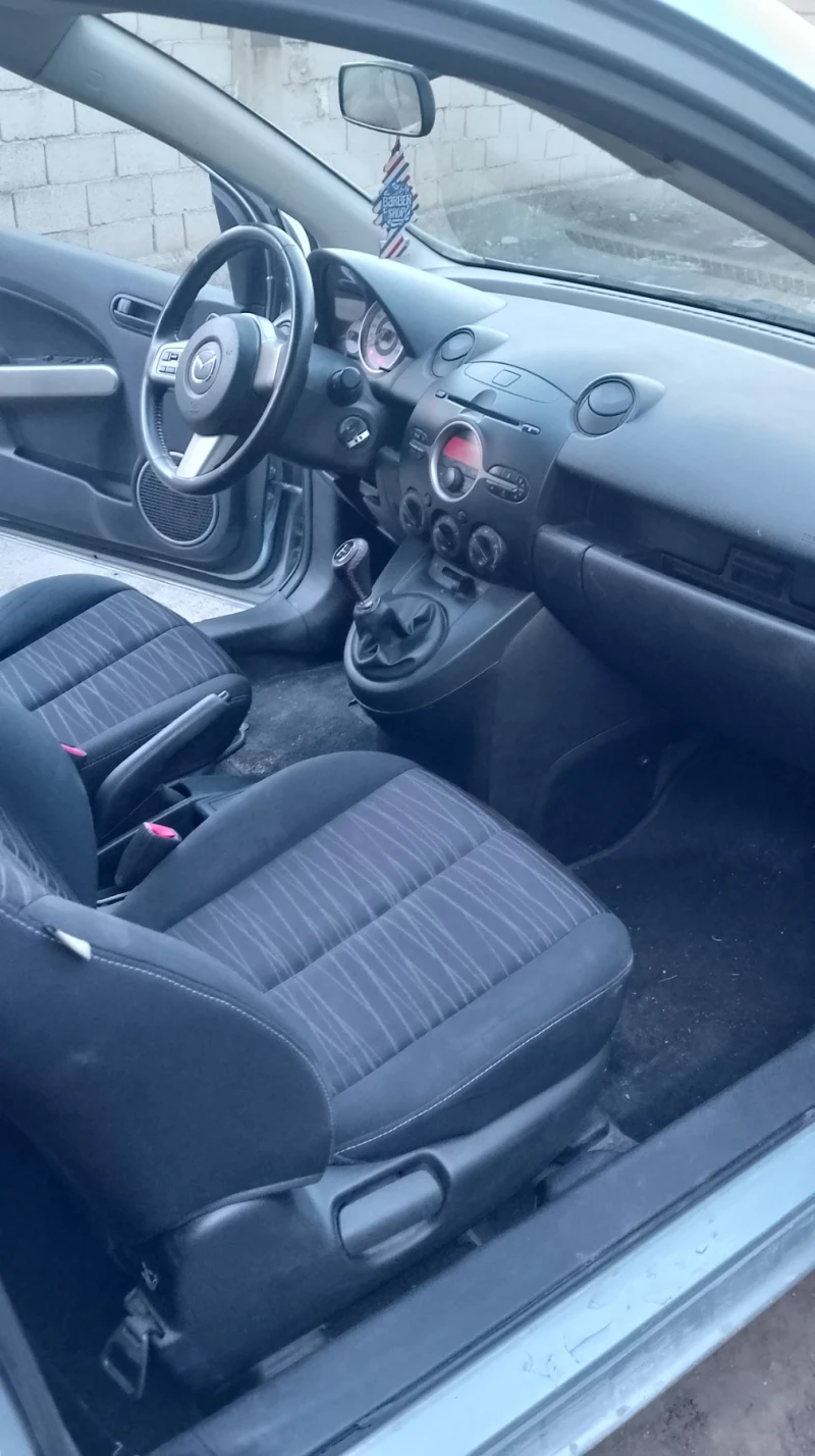 Mazda 2, снимка 3 - Автомобили и джипове - 49279040