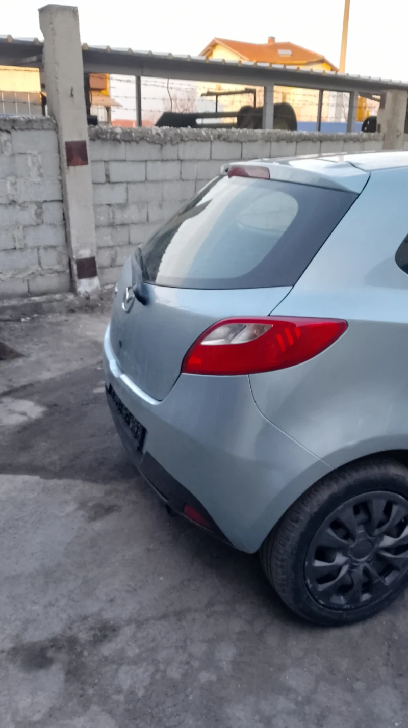 Mazda 2, снимка 6 - Автомобили и джипове - 49279040