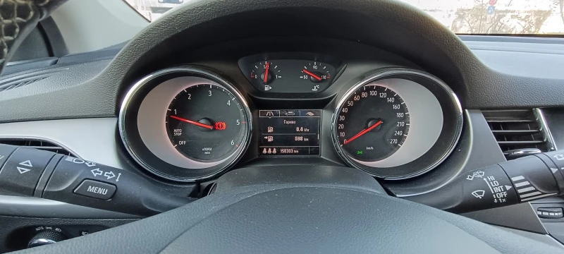 Opel Astra 1.6 Sports Tourer, снимка 9 - Автомобили и джипове - 52455163