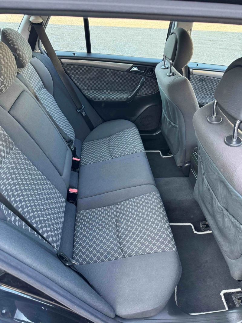 Mercedes-Benz C 200 203.207, снимка 11 - Автомобили и джипове - 52338826