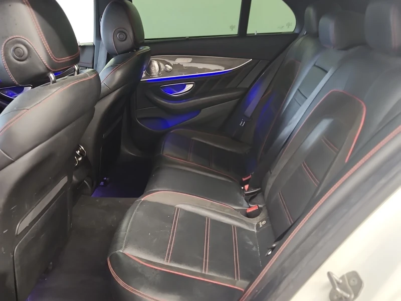 Mercedes-Benz E 43 AMG AMG* BURMESTER* 4MATIC* Обдухване* 360, снимка 8 - Автомобили и джипове - 52723342